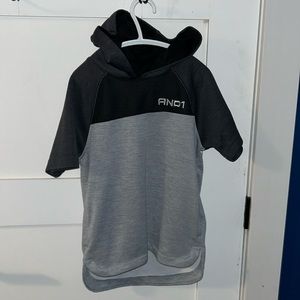 Kids AND1 Short Sleeve hoodie excellent used condition Size 4/5